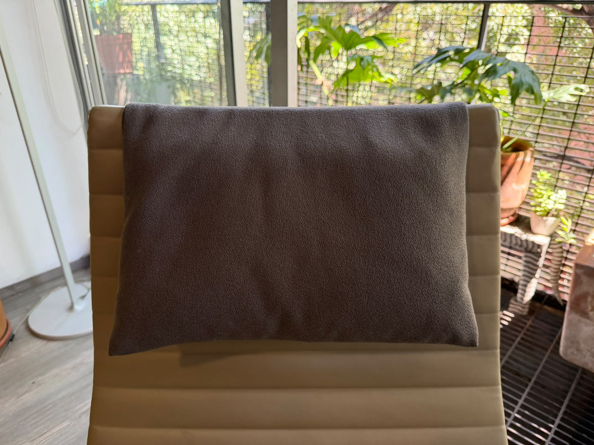 Eames Aluminum Group Lounge Chair         Herman Miller