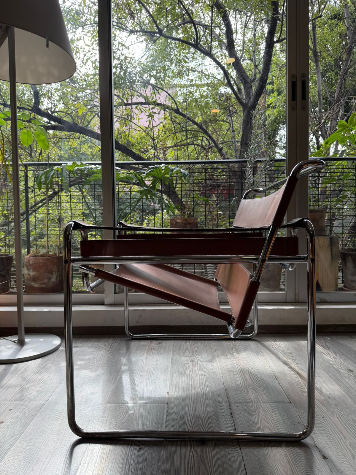 Wassily Chair         Knoll