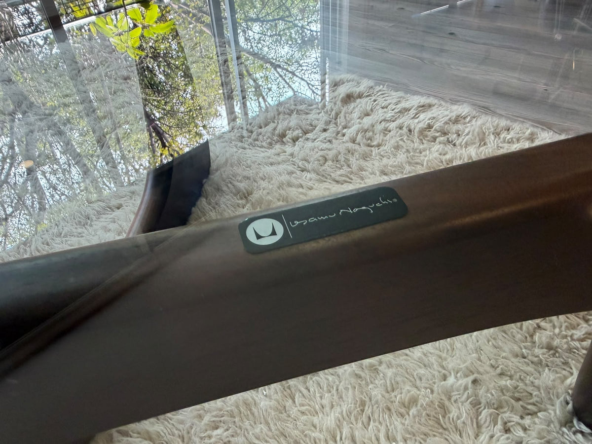 Noguchi table              Herman Miller