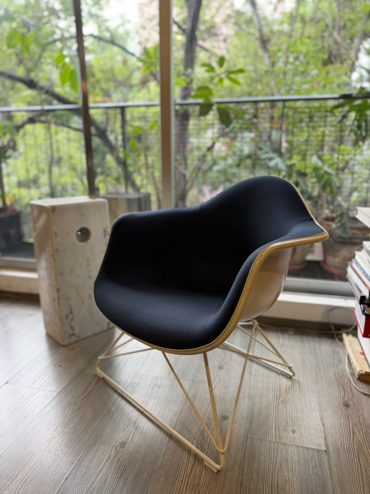 Eames LAR    Herman Miller