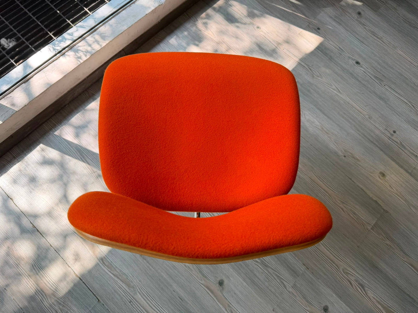 Eames DCM         Herman Miller