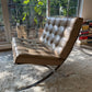 Par de Sillones Barcelona        Knoll Studio