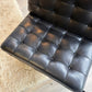 Barcelona Chair       Knoll sutdio