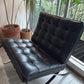 Barcelona Chair       Knoll sutdio