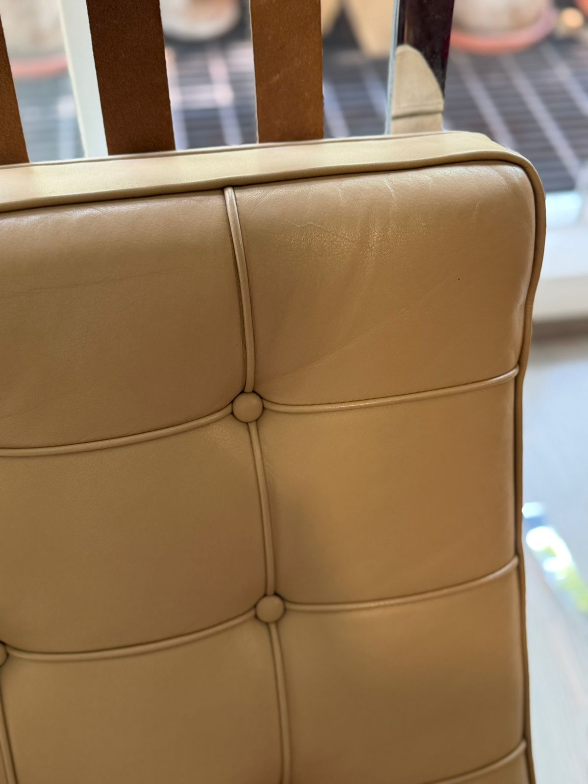Par de Sillones Barcelona        Knoll Studio