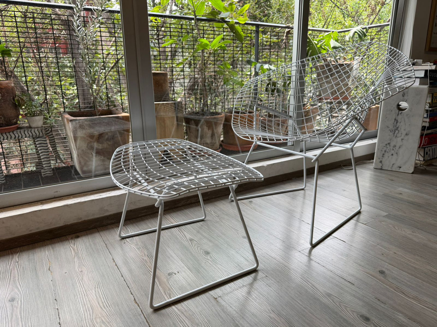 Bertoia Diamond Chair & Ottoman