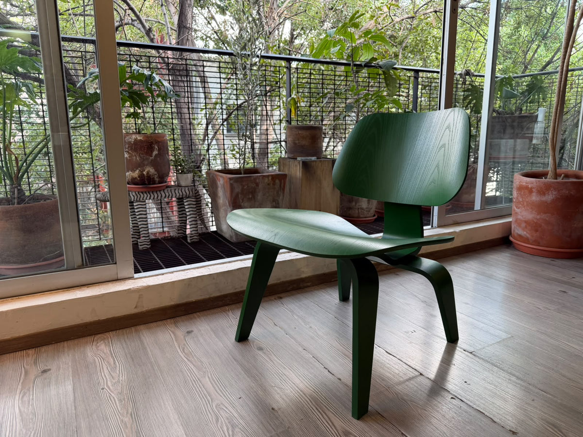 Eames LCW     Collab Herman Miller X HAY