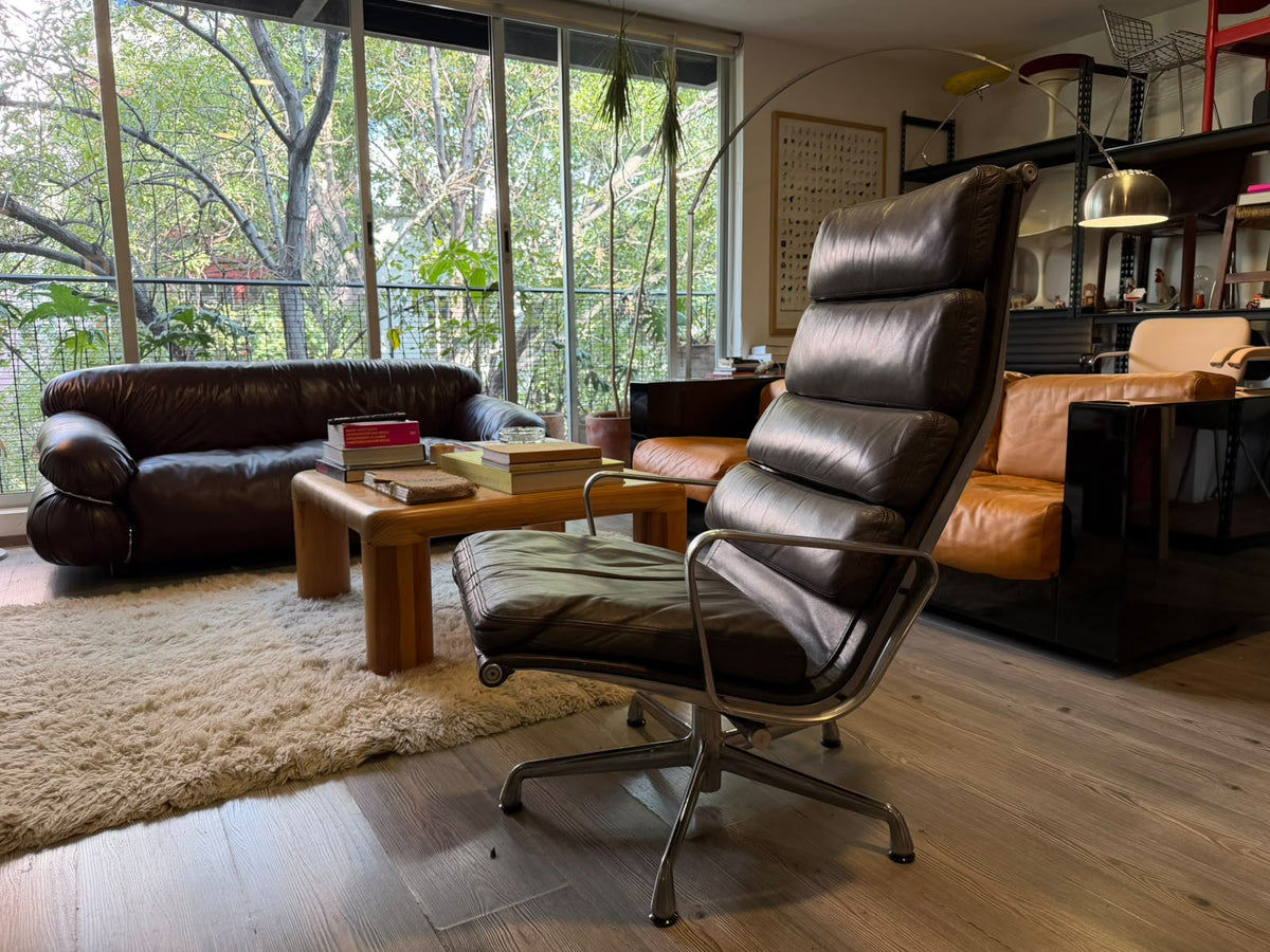 Eames Soft Pad Lounge Chair        Herman Miller