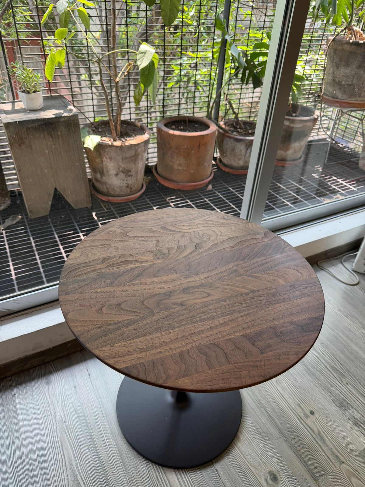 Occasional Low Table        Vitra