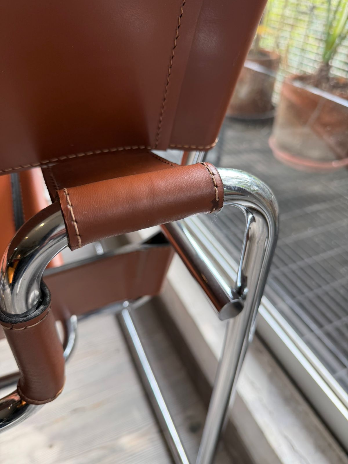 Wassily Chair         Knoll