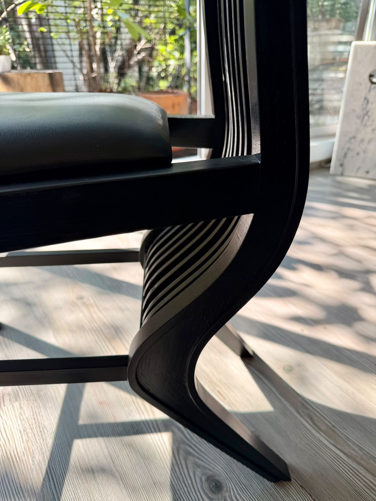 Marilyn Chair