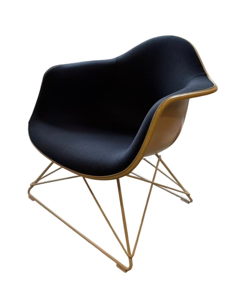 Eames LAR    Herman Miller