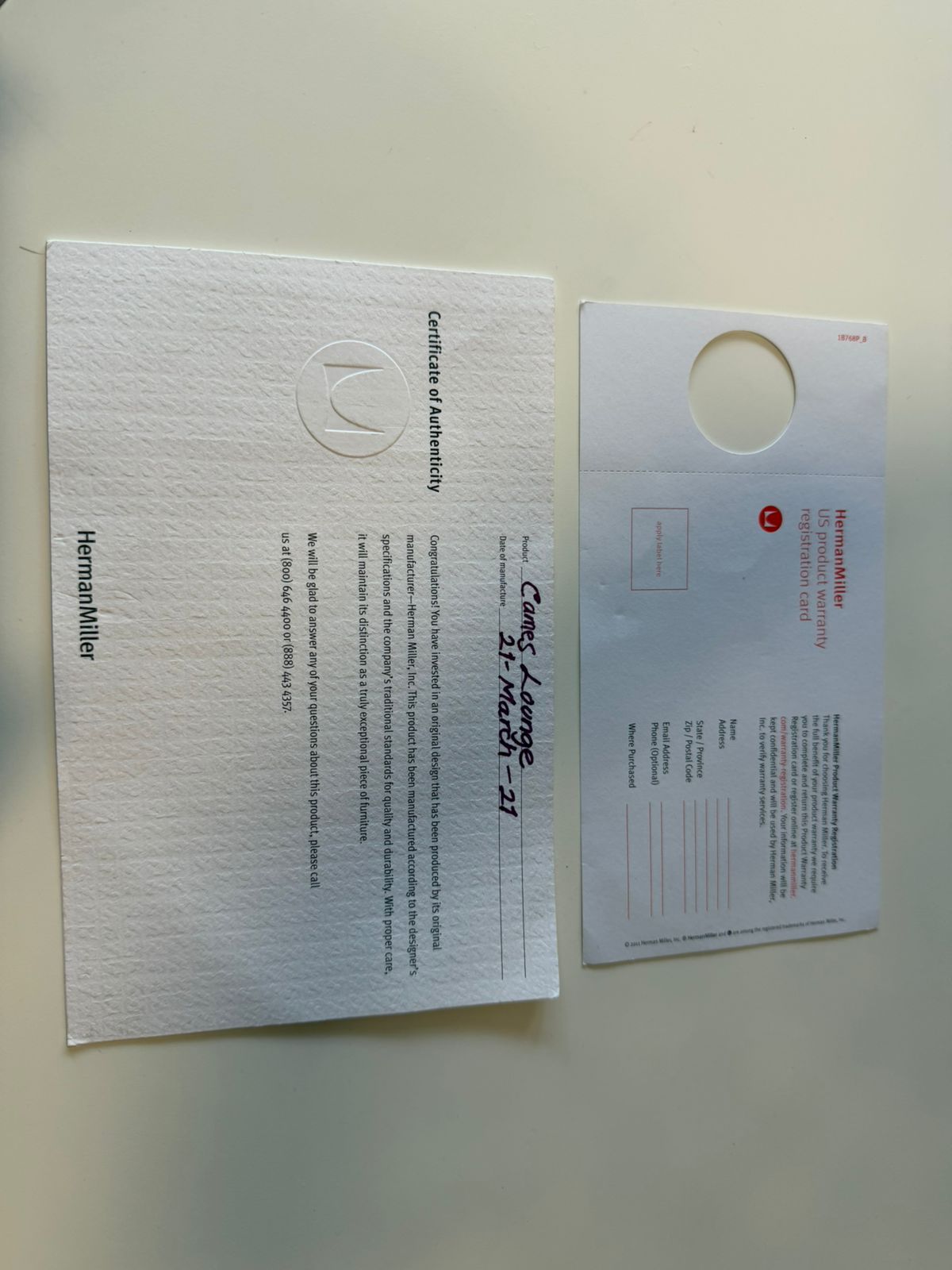 Eames Lounge & Ottoman        Herman miller