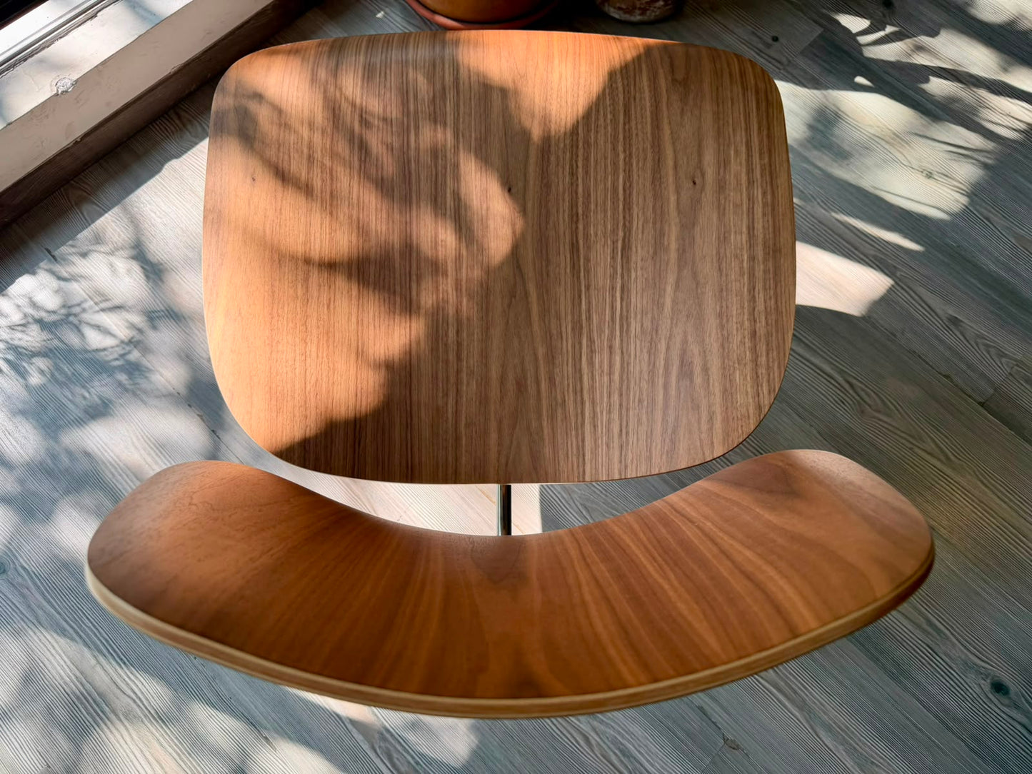 Eames LCM           Herman Miller
