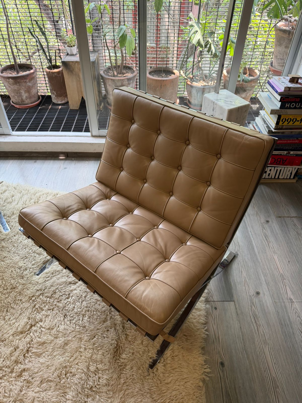 Par de Sillones Barcelona        Knoll Studio