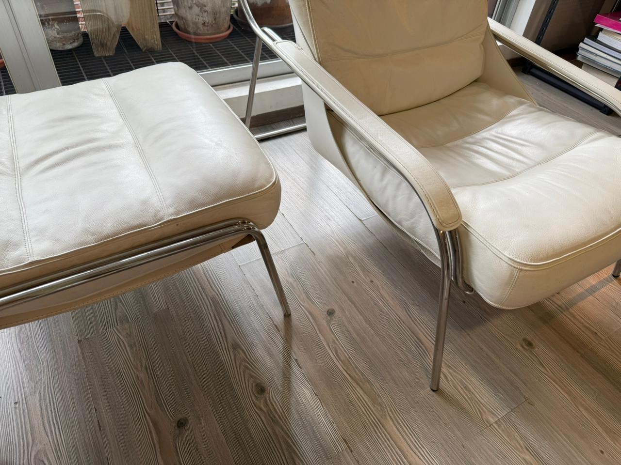 Maggiolina Lounge Chair               Zanotta
