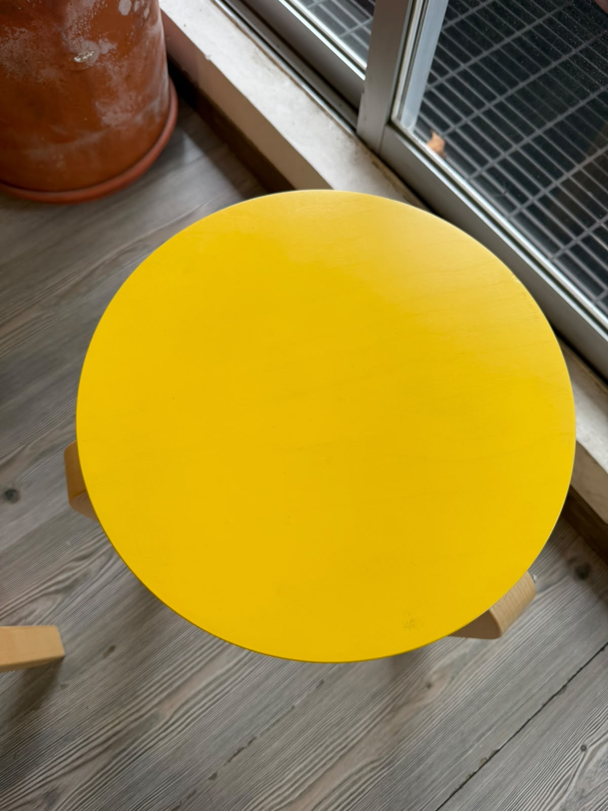 Stool 60       Artek