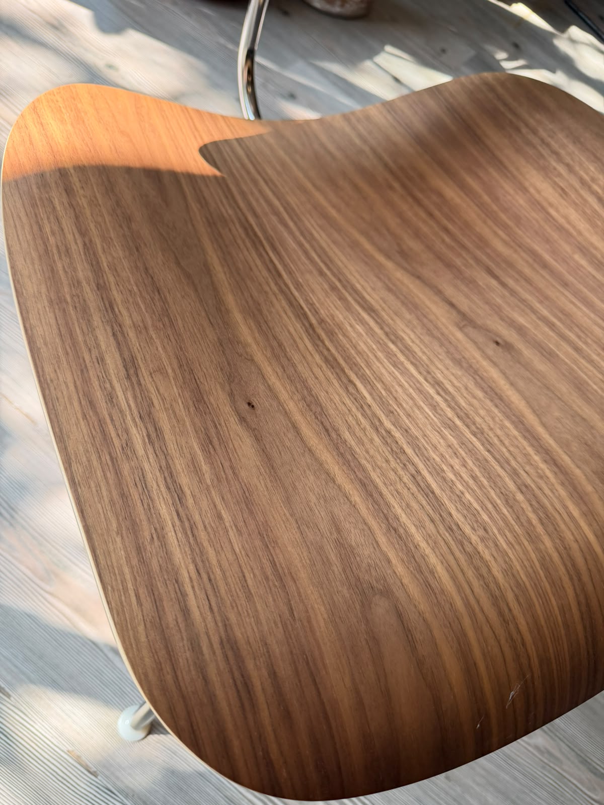 Eames LCM           Herman Miller