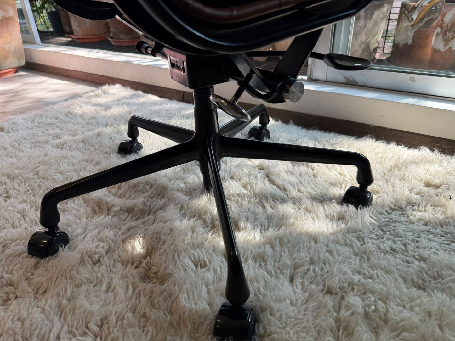 Eames EA217 SoftPad       Herman Miller