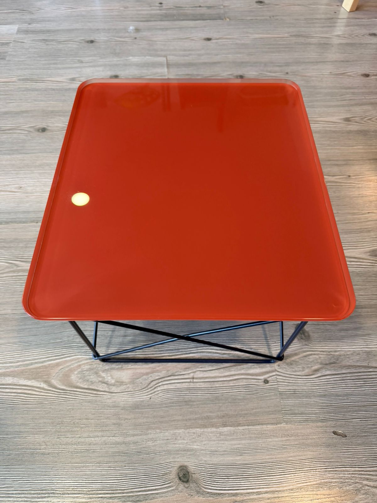 Eames Wire Base Low Table        Herman Miller + HAY