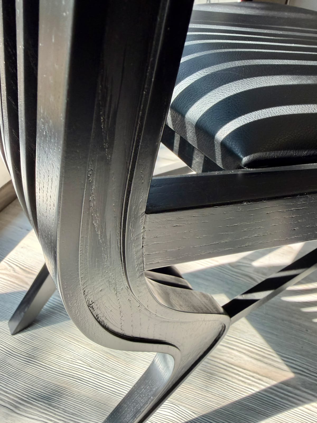 Marilyn Chair