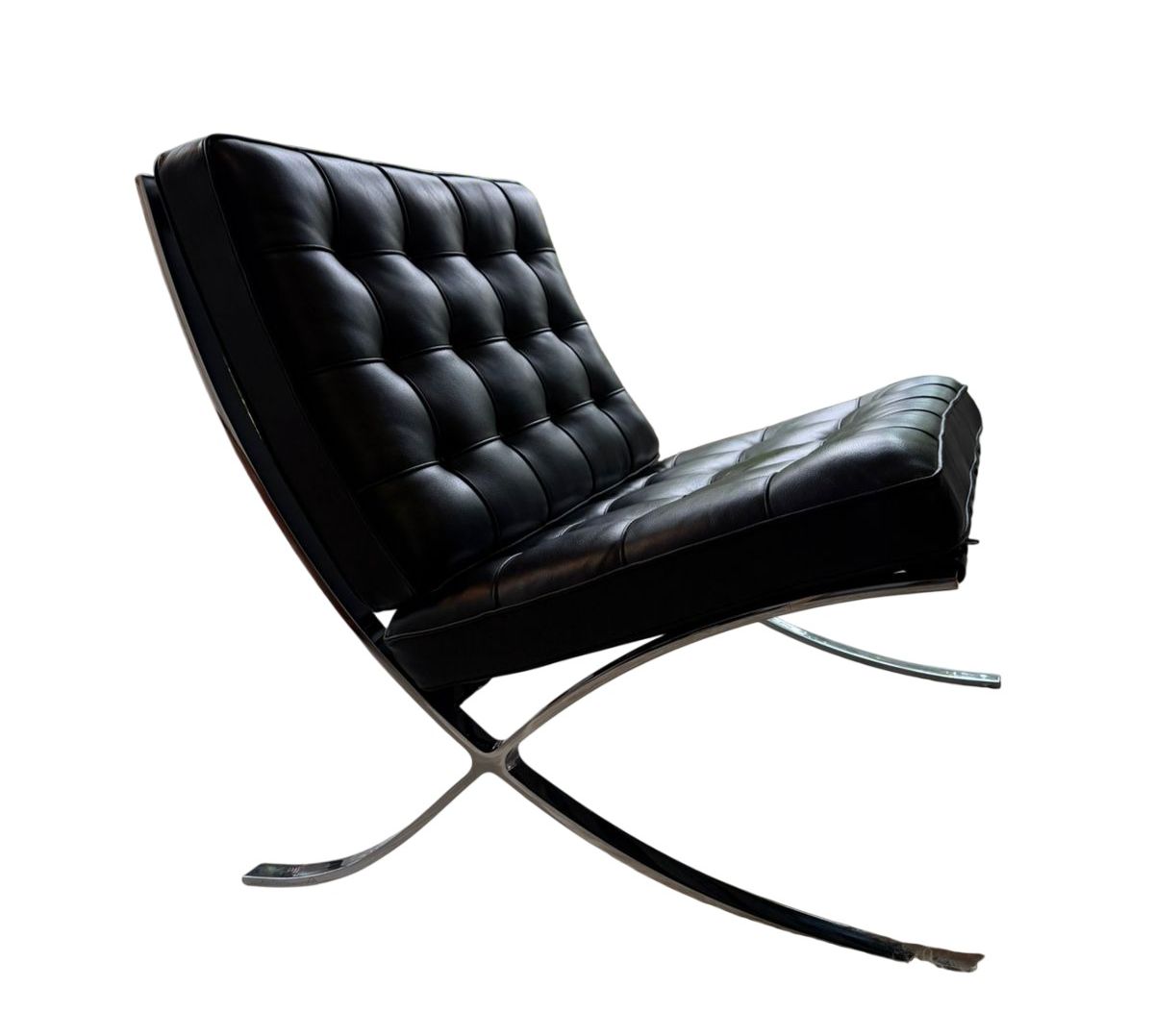 Barcelona Chair       Knoll sutdio