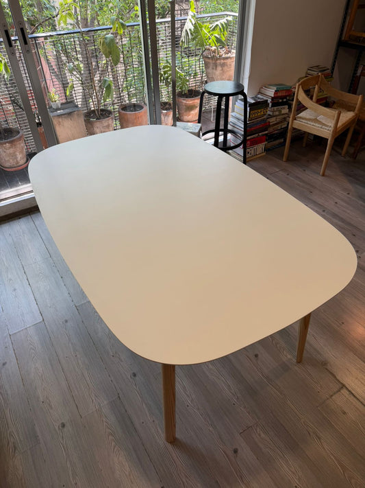 MC2 BRANCA TABLE                Industrialfacility