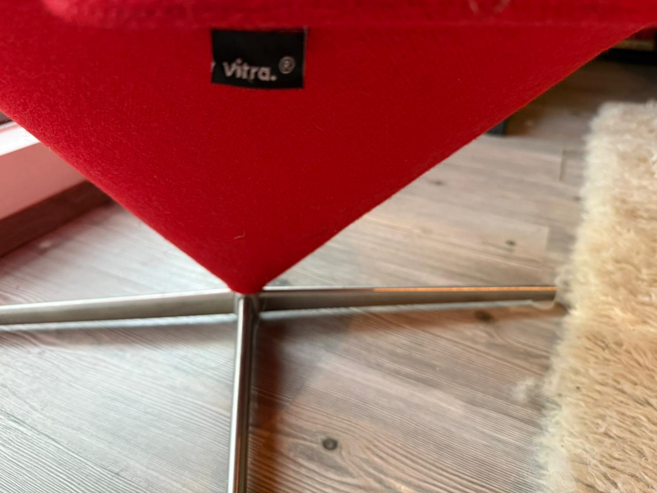 Heart Cone Chair       Vitra