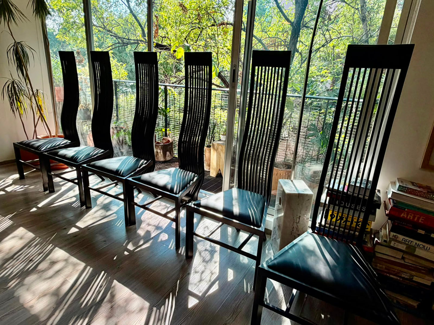 Marilyn Chair