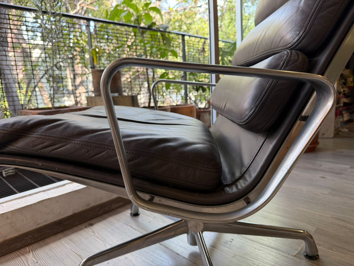 Eames Soft Pad Lounge Chair        Herman Miller