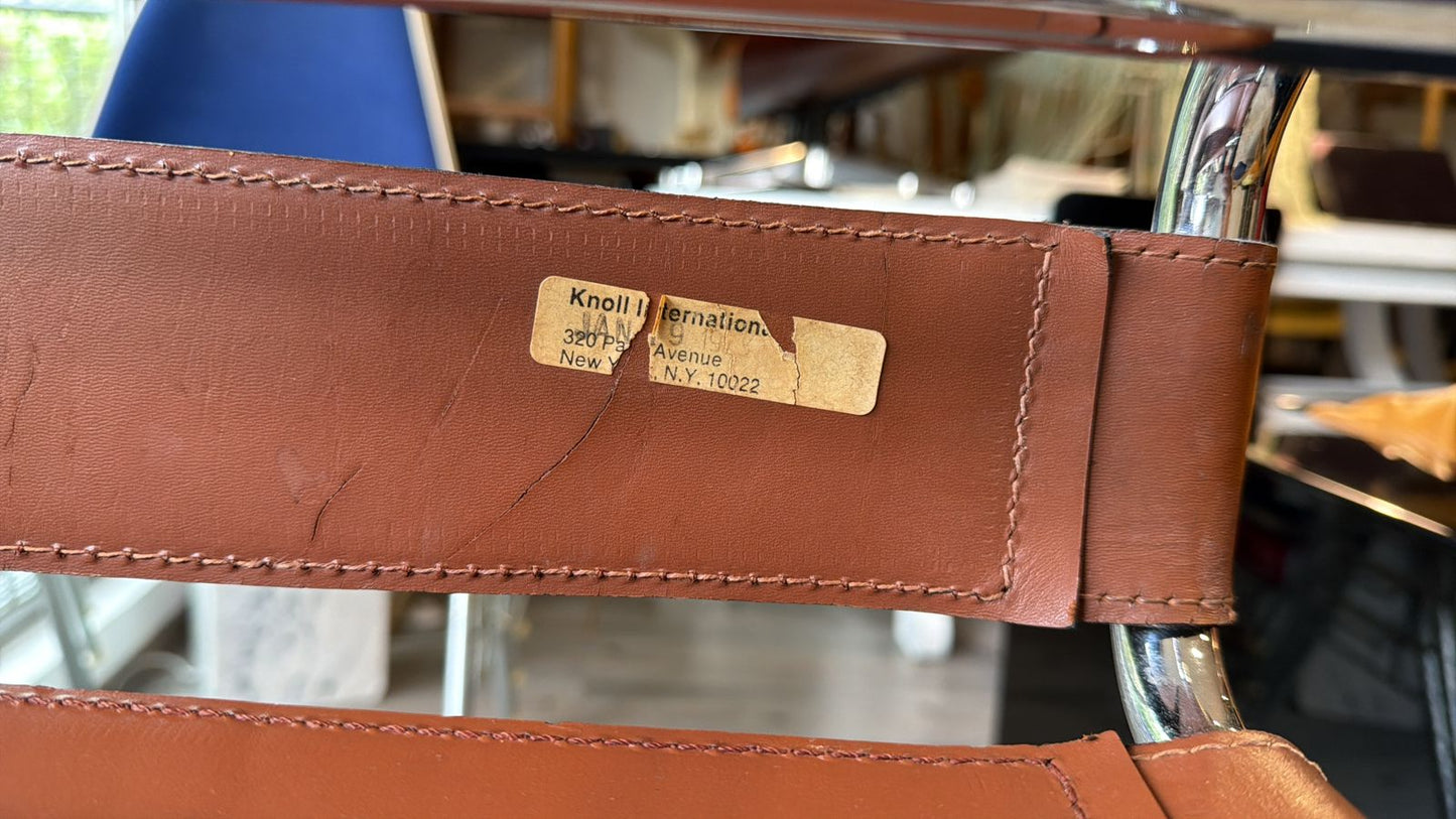 Wassily Chair         Knoll