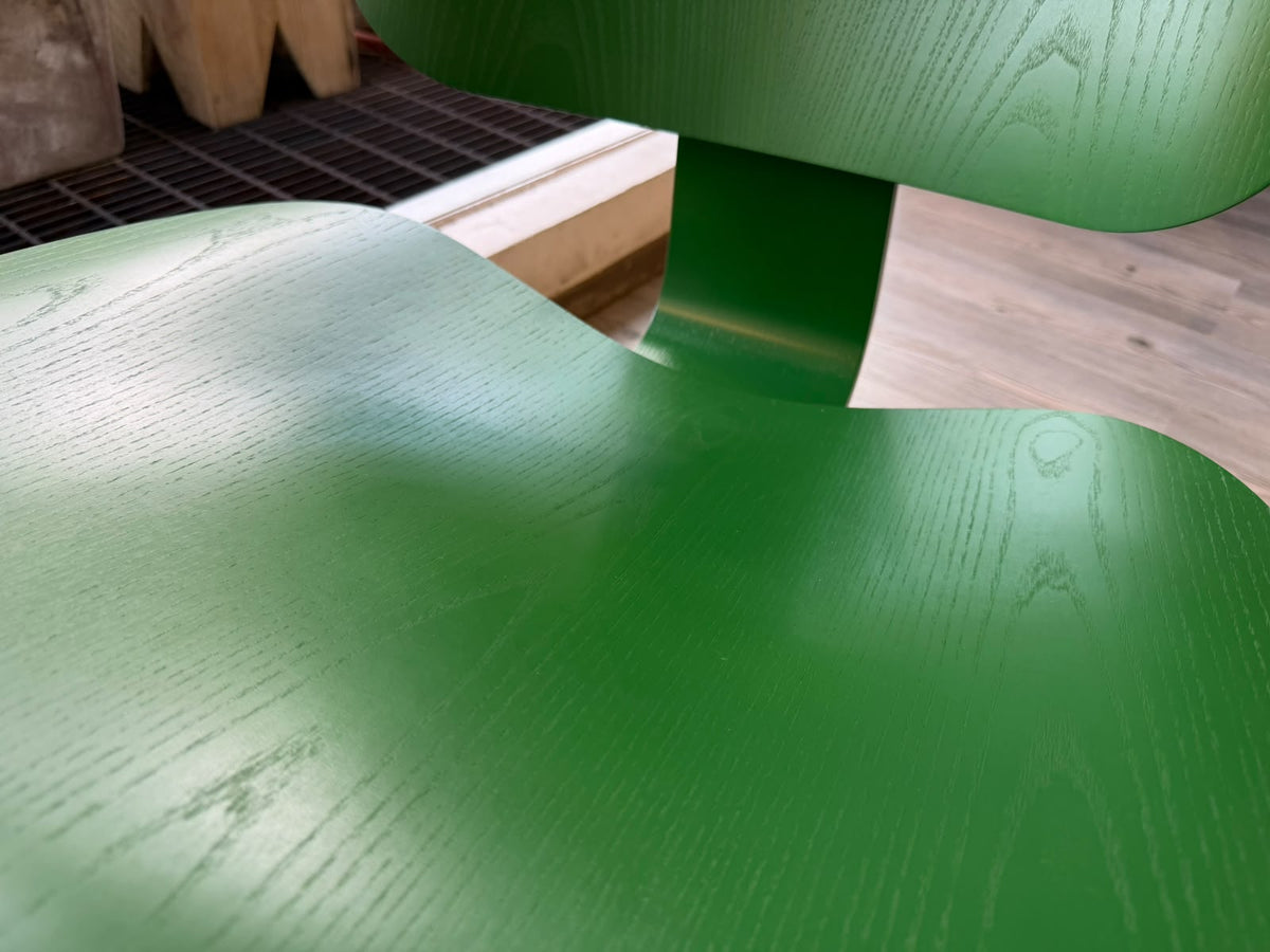 Eames LCW     Collab Herman Miller X HAY