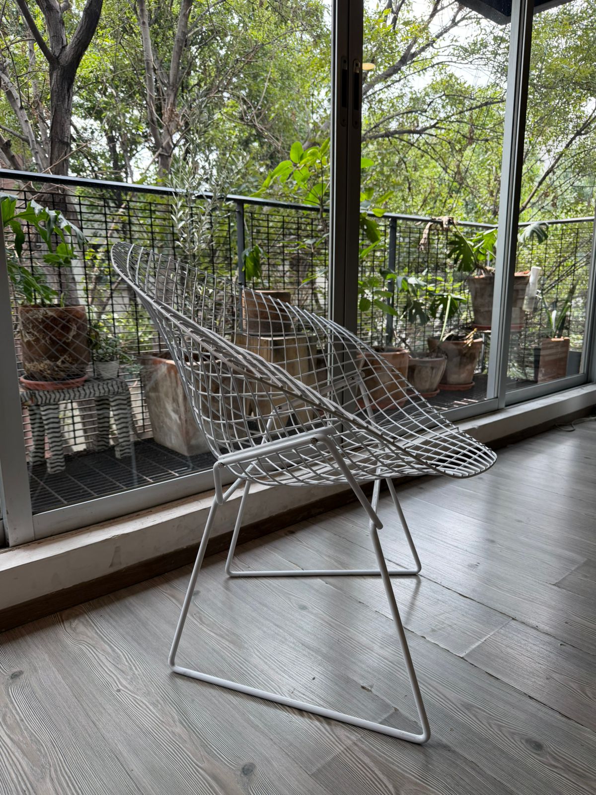 Bertoia Diamond Chair & Ottoman