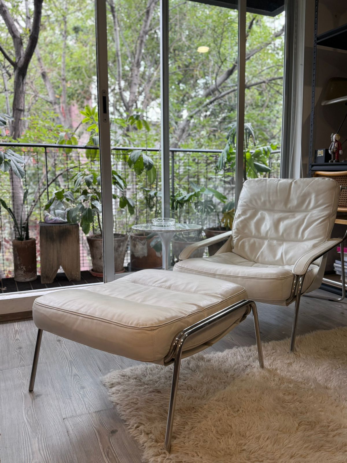 Maggiolina Lounge Chair               Zanotta