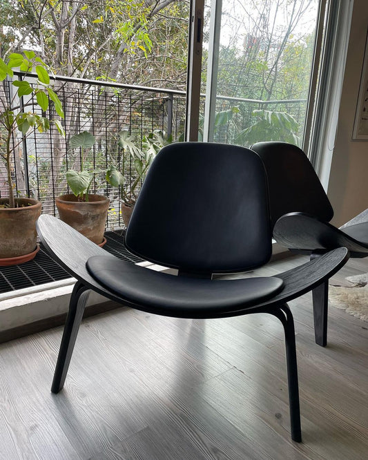 Shell Chair CH07 - Hans Wagner